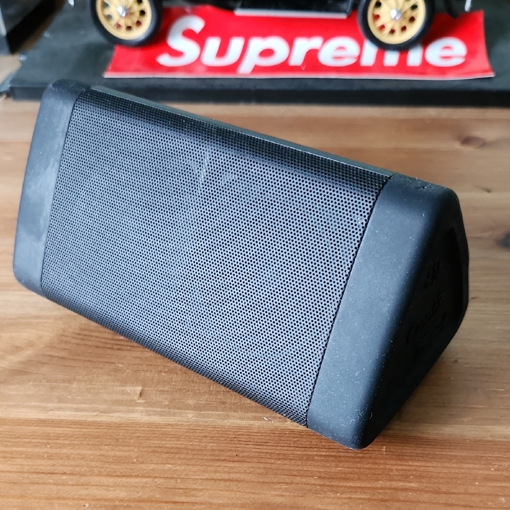 OontZ Portable Bluetooth Speaker